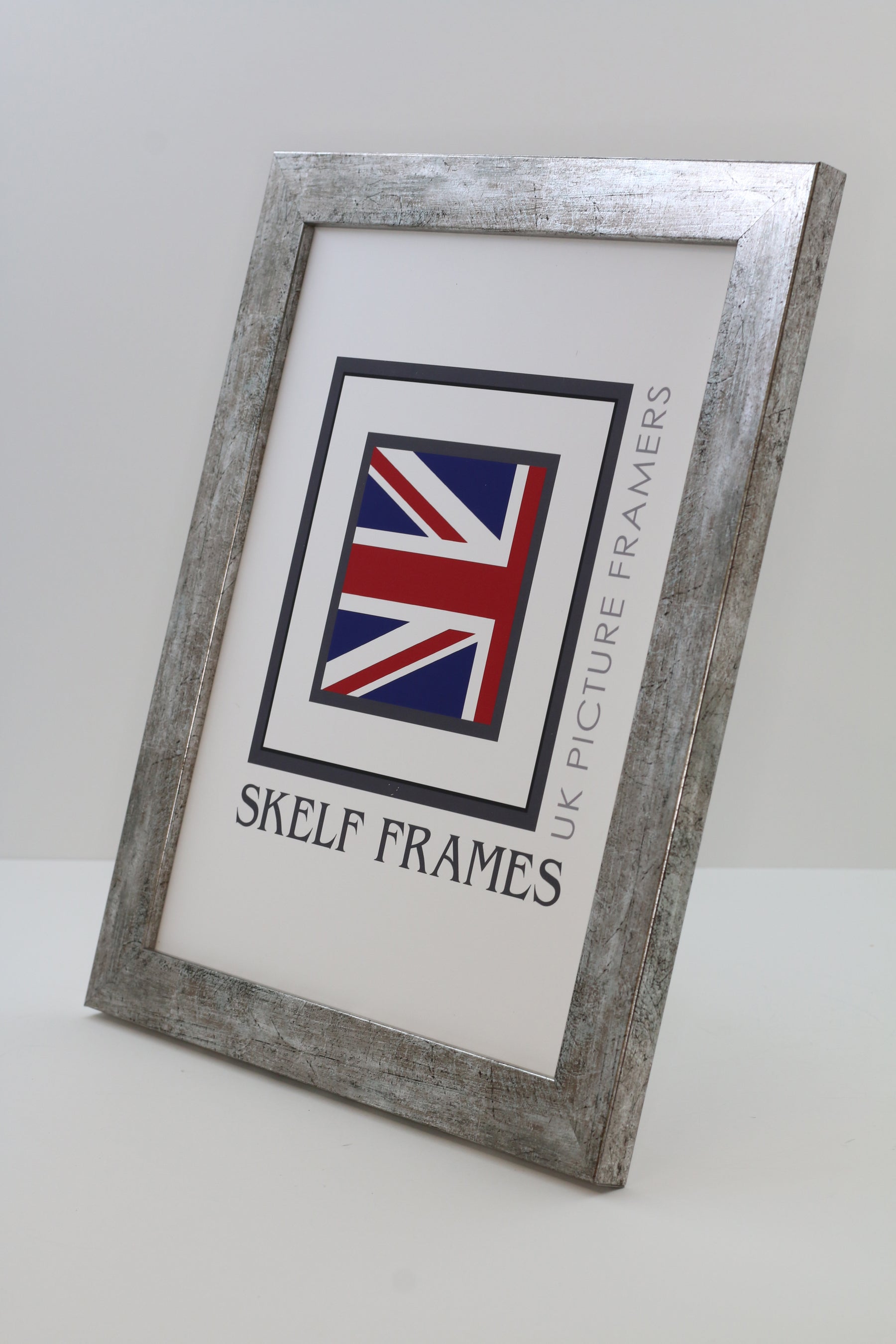 Flat Antique Silver Frame - Metric