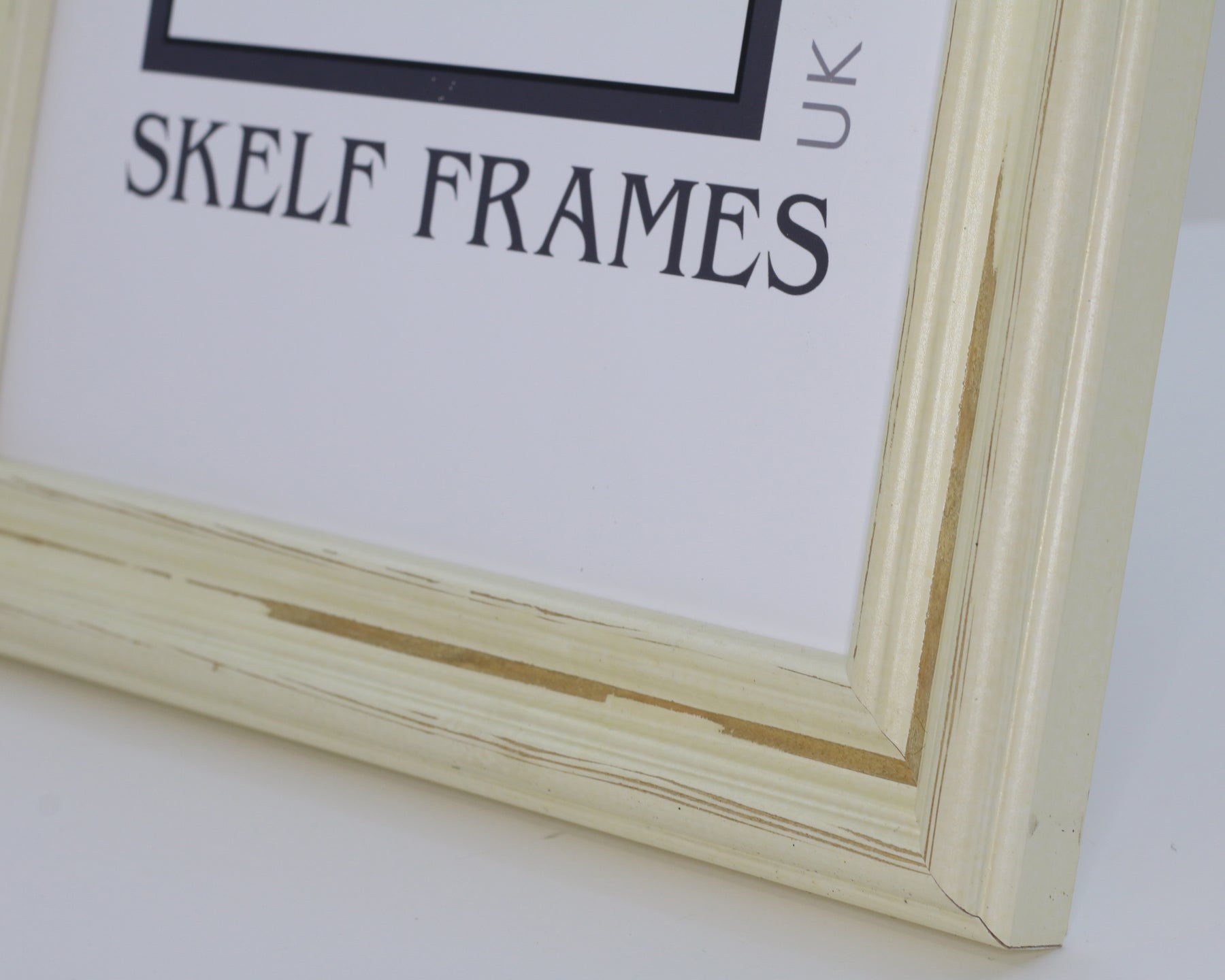 Distressed Off-White Multi Aperture 17" x 9" - With Glass Frame